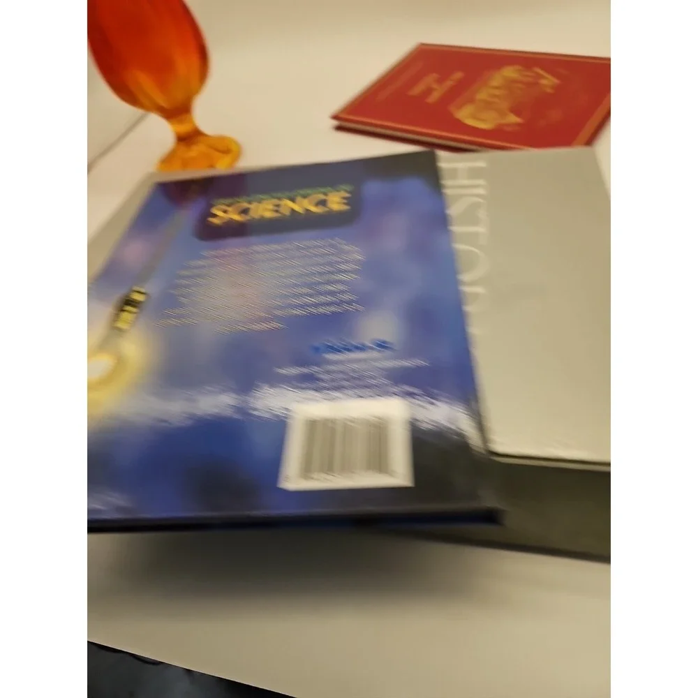 Grand Encyclopedia Of Science 2021 Hardcover Pre-owned Macaw Books